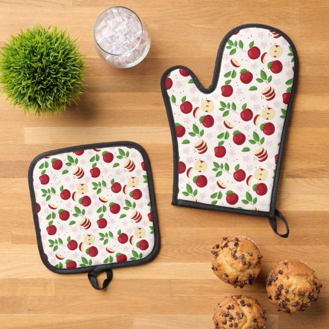 Red Apples, Blossoms & Greenery Pattern Oven Mitt & Pot Holder Set (Top Down)