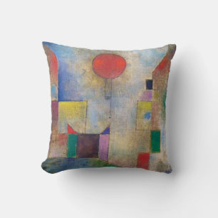 Red Balloon, Klee Throw Pillow