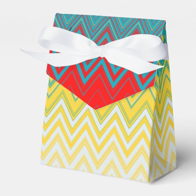 Red Blue Yellow Chic Unique Zigzag Pattern Favor Box (Front Side)