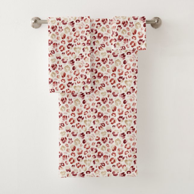 Red Cream Leopard Animal Print Bath Towel Set (Insitu)