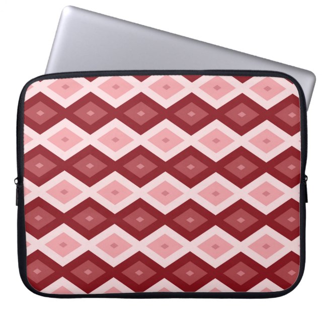 Red diamond pattern laptop sleeve (Front)