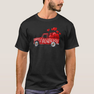 Red Farmhouse Truck Valentines Day Women Girls T-Shirt