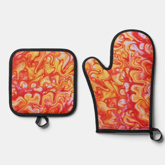 Red Flame Fluid Art Oven Mitt & Pot Holder Set (Front)