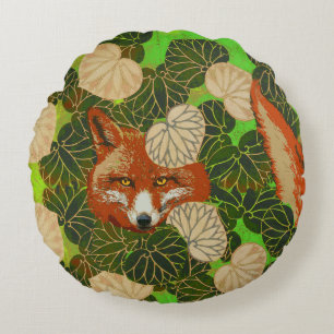RED FOX AMONG THE GREEN LEAVES AND FOLIAGE ROUND PILLOW