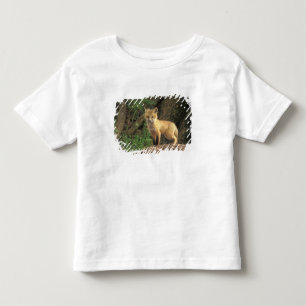 Red Fox pup in front of den (Vulpes vulpes) Toddler T-shirt