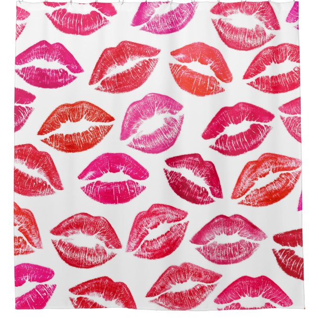 Red lips set, white background. (Front)
