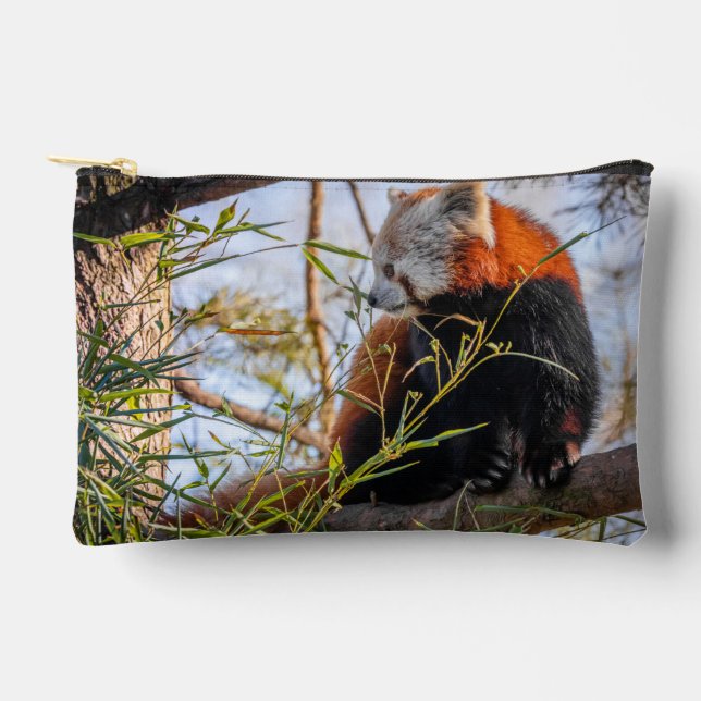 Red panda accessory pouch (Front)
