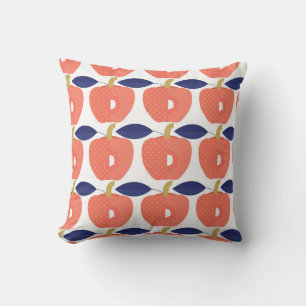 Red Paprika: Spice Inspired Seamless. Throw Pillow