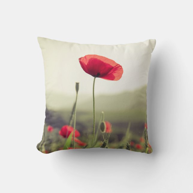 Red poppy pillow (Front)