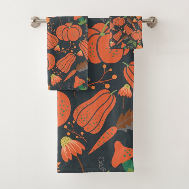 Red pumpkin seamless pattern and carrots bath towel set (Insitu)