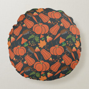 Red pumpkin seamless pattern and carrots round pillow