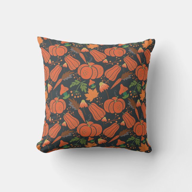 Red pumpkin seamless pattern and carrots throw pillow (Front)