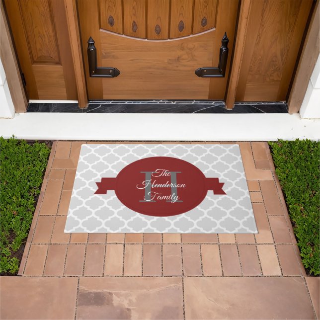 Red Quatrefoil Personalized Doormat (Outdoor)