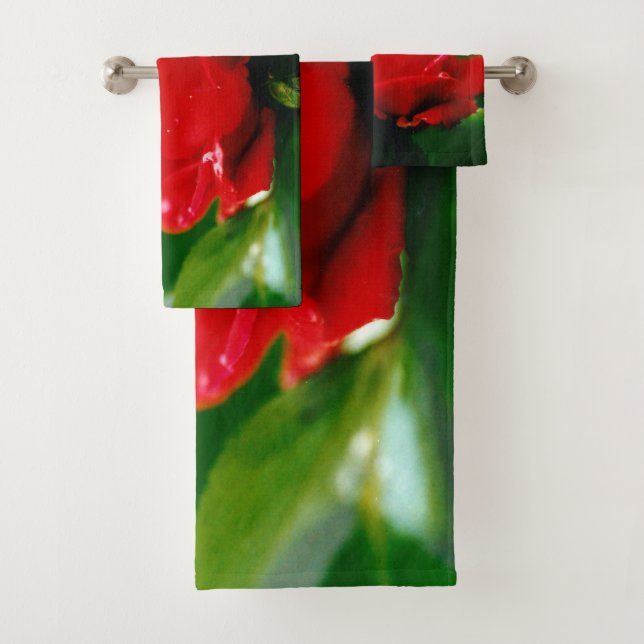 Red Rose of passion covered with dew drops  Bath Towel Set (Insitu)