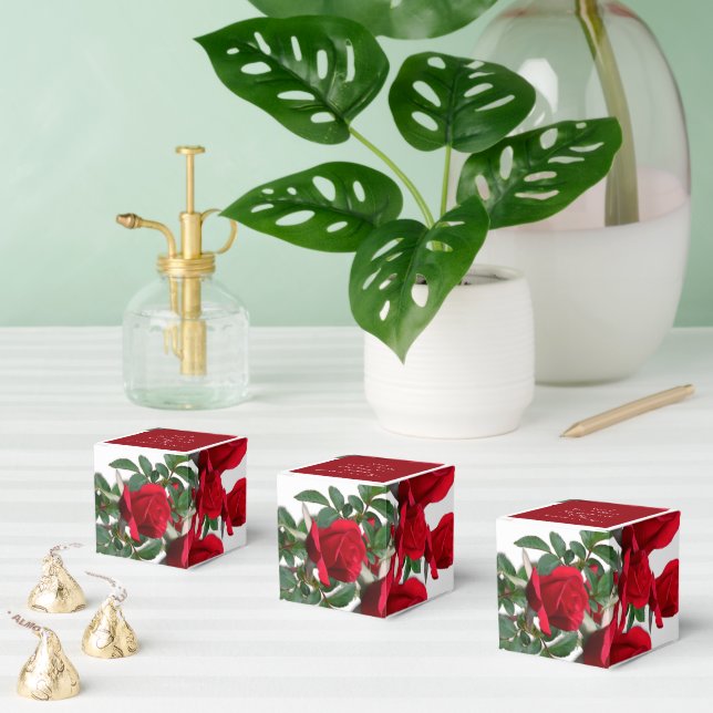 Red Roses Custom Favour Boxes (Multiple)