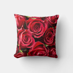 Red roses throw pillow