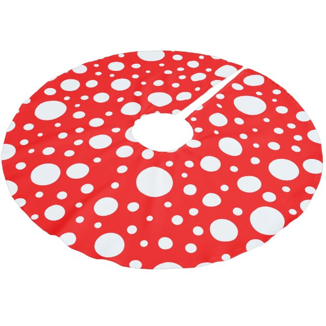 Red Spots Tree Skirt (Angled)