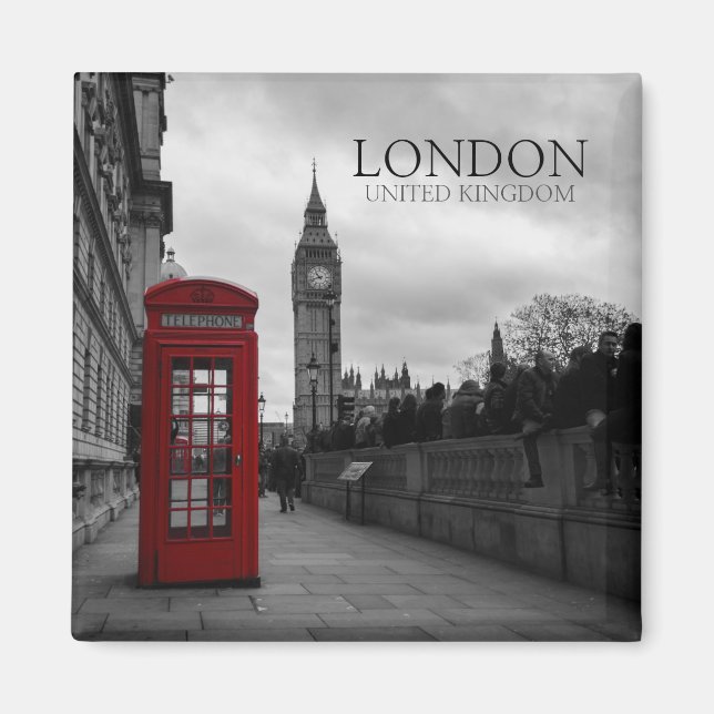 Red telephone box in London, UK Magnet (Front)