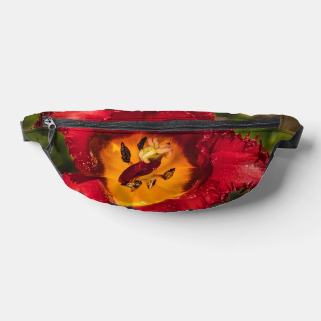 Red tulip fanny pack (Lay Down)