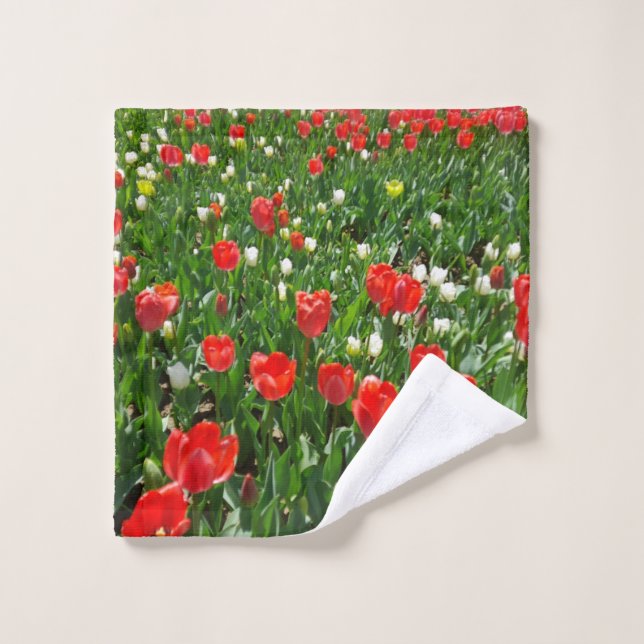 Red Tulip Flower Field Nature Photographie (Gant de toilette)
