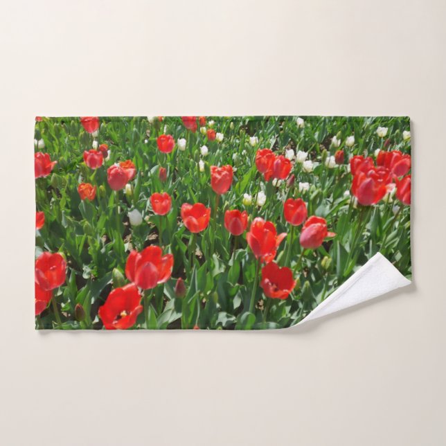 Red Tulip Flower Field Nature Photographie (Serviette à main)