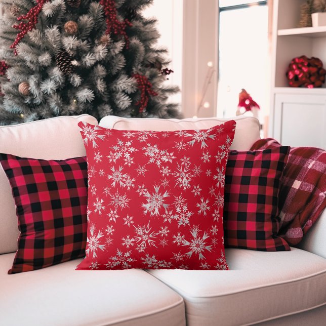 Red, White and Silver Stylish Snowflake Throw Pillow (Red, White and Silver Stylish Snowflake Throw Pillow)