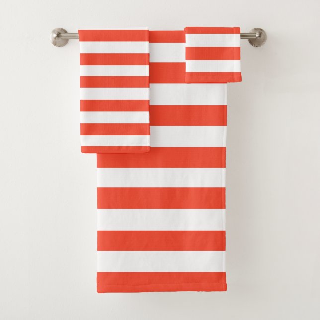 Red & White Deckchair Stripes Bath Towel Set (Insitu)