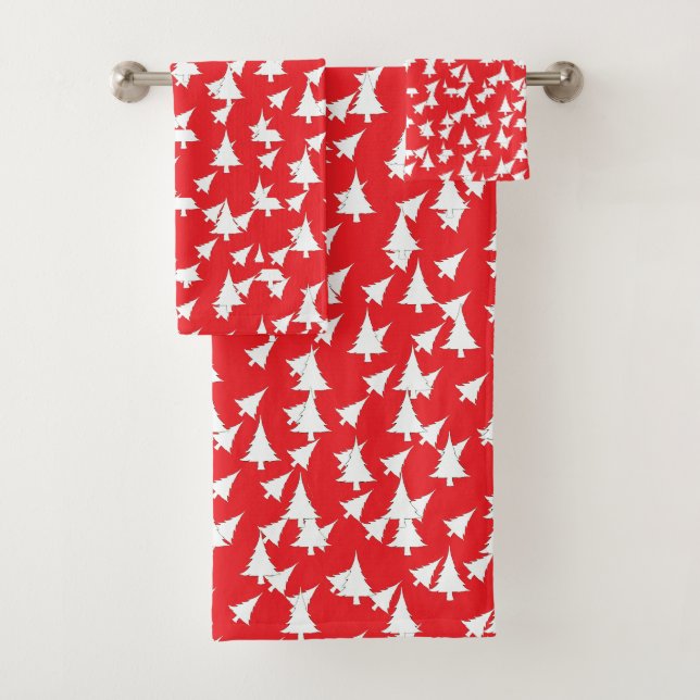 Red White Holiday Trees  Bath Towel Set (Insitu)