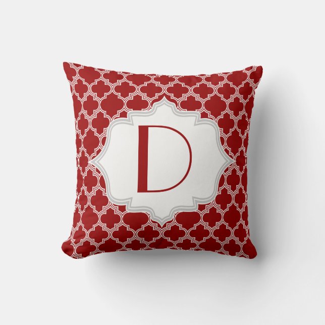 Red, white quatrefoil Moroccan pattern throw Throw Pillow (Front)