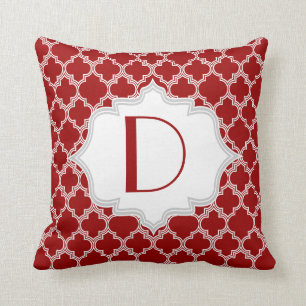 Red, white quatrefoil Moroccan pattern throw Throw Pillow