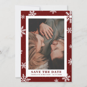 Red Winter Holiday Enregistrer la date Carte photo