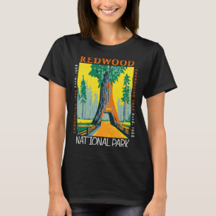 Redwood National Park Chandelier Tree Distressed V T-Shirt