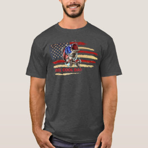 Reel Cool Dad Fishing Patriotic Day Flag T-Shirt