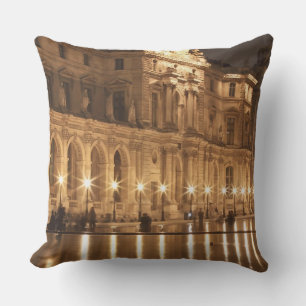 Reflecting pool at the Louvre, Paris, France Throw Pillow
