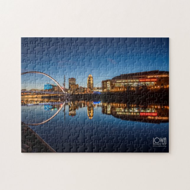 Reflections of Downtown Des Moines, Iowa Jigsaw Puzzle (Horizontal)