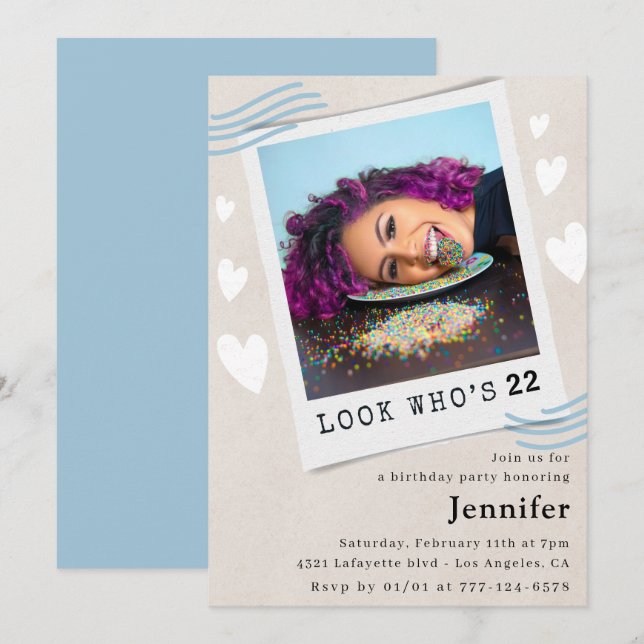 Regardez qui reçoit des invitations pour 22e anniv (Devant / Derrière)