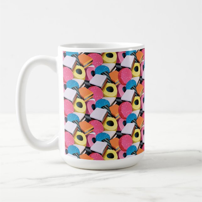 Réglisse faite sur commande Allsorts de tasse de (Gauche)