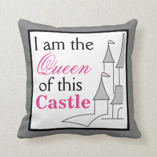 Reine du coussin décoratif de château
