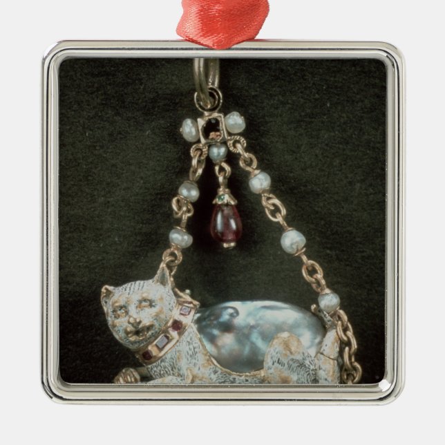 Renaissance cat pendant metal ornament (Front)