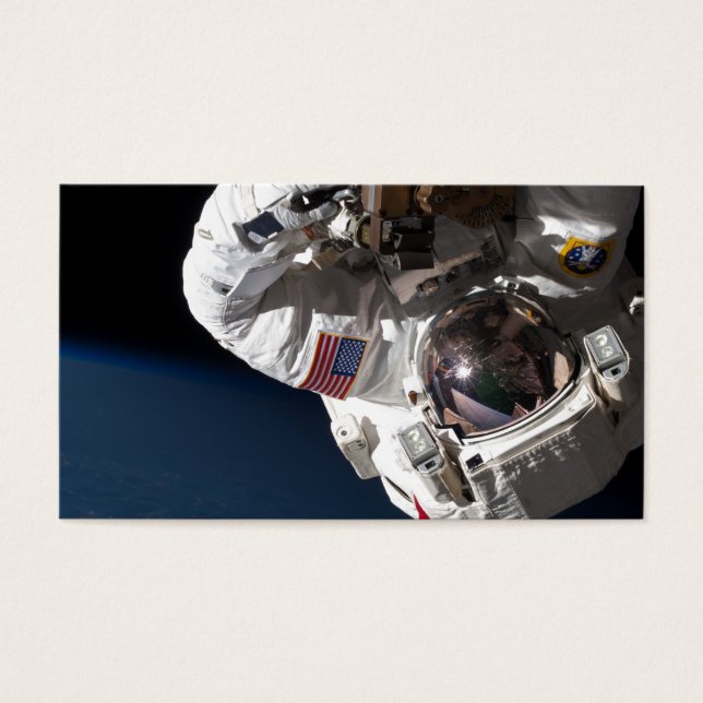 Réparation de la station spatiale (Devant)