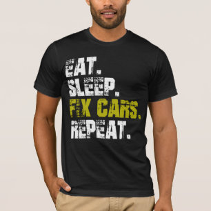 Réparez les voitures Répétez le T-shirt mécanique 