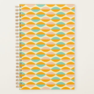 Repeating geometric pattern in beige background planner