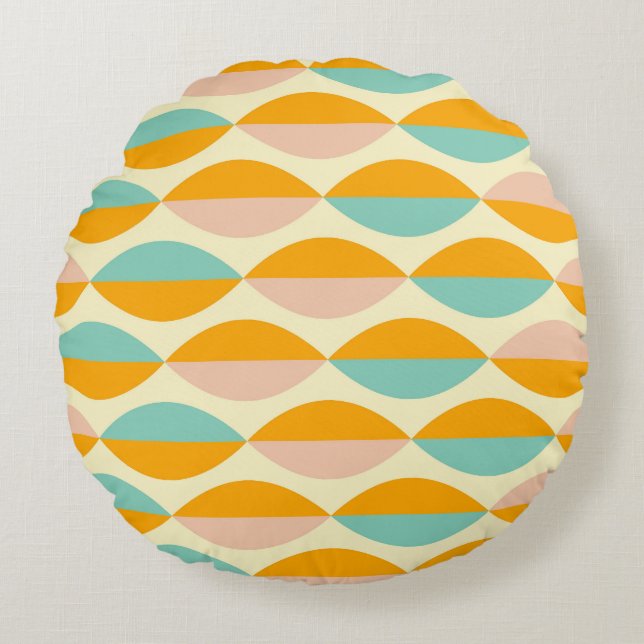 Repeating geometric pattern in beige background round pillow (Front)