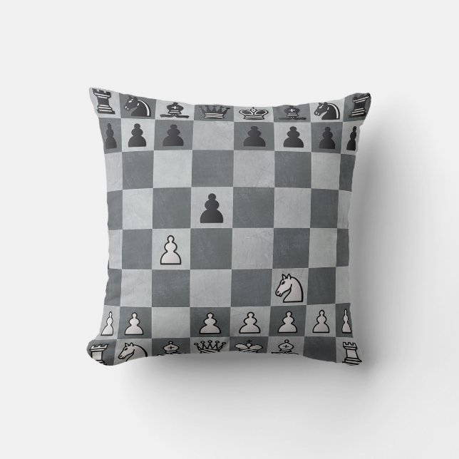 Reti opening throw pillow (Front)