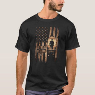 Retired Veteran Dad 2025 Proud Patriotic USA Ameri T-Shirt