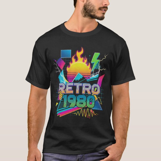 RETRO 1980 – Vintage 80s Arcade Synthwave T-Shirt (Front)