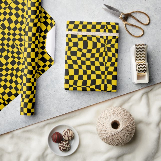 Retro 70s Yellow wavy checkered Pattern Wrapping Paper (Crafts)