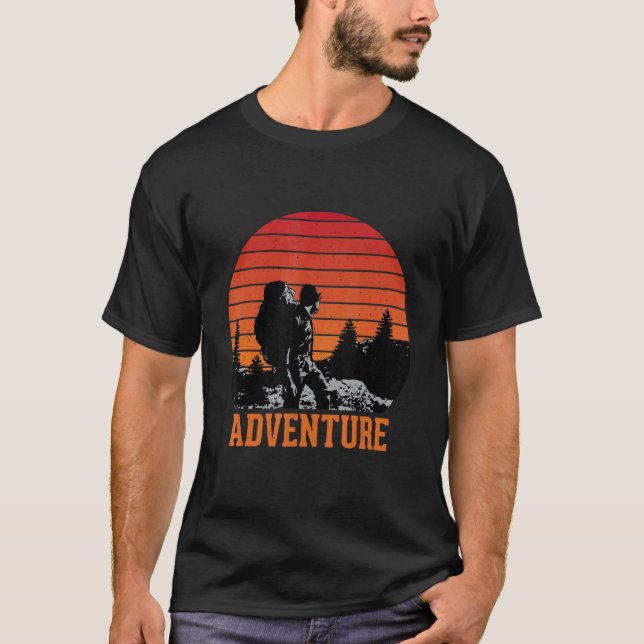 Retro Adventure Backpacker Enthusiast Mountain exp T-Shirt (Front)