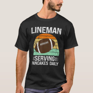 Retro American Football Lineman Serving Pancakes D T-Shirt