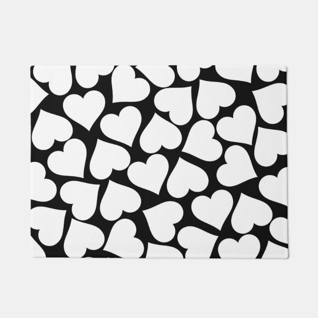 Retro Black and White Heart Pattern Doormat (Front)